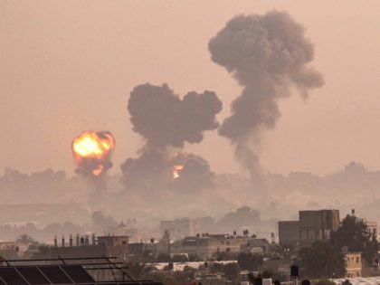 Gaza strikes (Said Khatib / AFP / Getty)