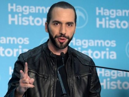 El Salvador presidential candidate Nayib Bukele of the Great National Alliance (GANA) speaks to the media after declaring victory in the presidential election in San Salvador on February 3, 2019. - Nayib Bukele, the popular former mayor of San Salvador, claimed victory on February 3 in the Central American country's …