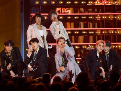 LAS VEGAS, NEVADA - MAY 01: Halsey (L, top) and BTS perform during the 2019 Billboard Music Awards at MGM Grand Garden Arena on May 1, 2019 in Las Vegas, Nevada. (Photo by Ethan Miller/Getty Images)