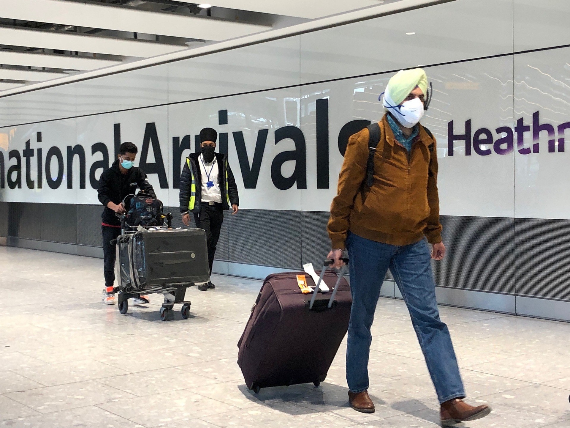 20,000 Travellers from India Allowed Into UK as Covid Variant Raged - Vimarsana News