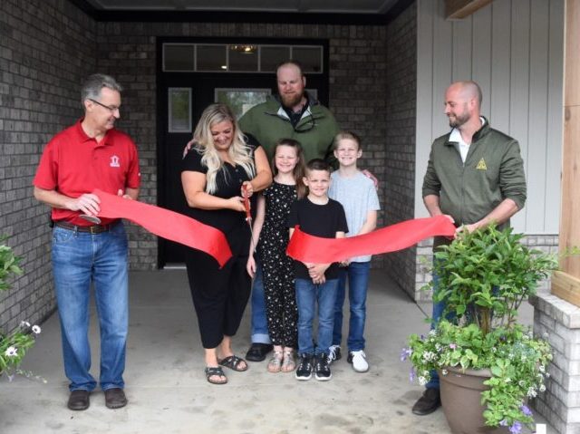 Builders Gift Veteran Injured in Helicopter Accident a Custom Home - Vimarsana News
