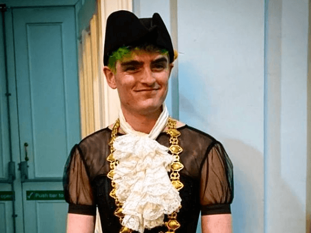 Welsh City Appoints 'World's First' Openly Non-Binary Mayor - Vimarsana News