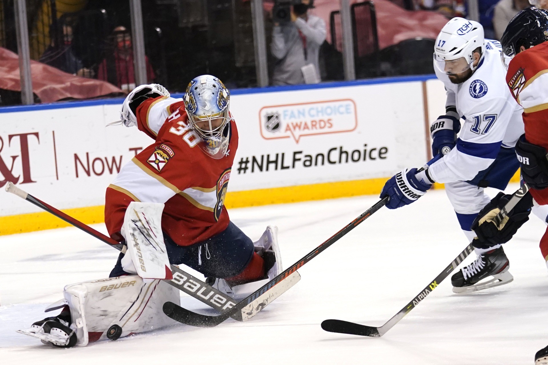 Флорида виннипег. Spencer Knight Florida Panthers. Jonathan Huberdeau. Торонто Монреаль хоккей. Rookie Knight Rathi.