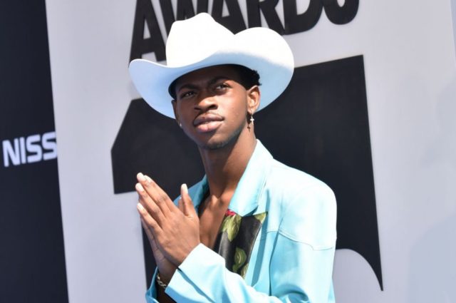 Lil Nas X says 'SNL' wardrobe malfunction was not a 'publicity stunt'