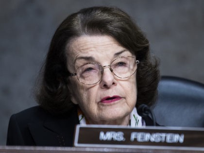 Dianne Feinstein Pushes Minimum Age of 21 to Buy ‘High Capacity’ Magazines