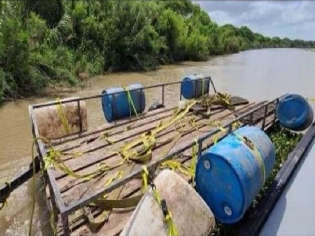 Border Patrol agents find a makeshift ferry used to smuggle drugs across the Rio Grande. (