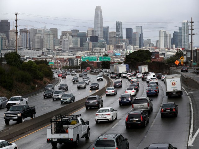 SAN FRANCISCO, CALIFORNIA - NOVEMBER 27: Traffic moves along U.S. Highway 101 towards downtown San Francisco on November 27, 2019 in San Francisco, California. Nearly 50 million people are expected to hit the roadways this Thanksgiving holiday season, the highest number since 2005 and a record 31.6 million travelers are expected to take to the skies on U.S. airlines, up 3.7% from last year. (Photo by Justin Sullivan/Getty Images)
