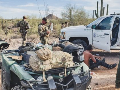 Border Patrol agents rescue 26 migrants in the Arizona desert. (Photo: U.S. Border Patrol/Tucson Sector)