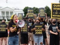 Secret Service Arrests ‘Dozens’ of Climate Protesters During White House ‘Siege’