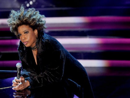 US singer Macy Gray performs at the Ariston Theatre in San Remo, during the 62nd Sanremo Music Festival on February 16, 2012. AFP PHOTO / TIZIANA FABI (Photo credit should read TIZIANA FABI/AFP via Getty Images)