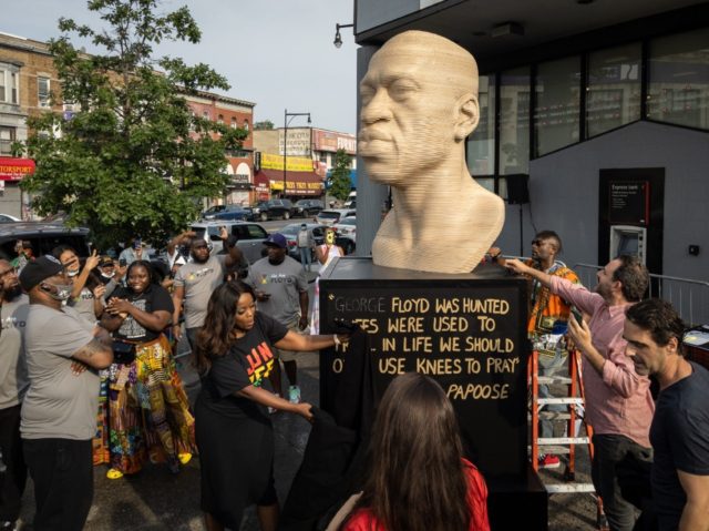 The wooden statue of George Floyd was inaugurated in the presence of Terrence Floyd