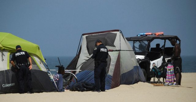 California's famed Venice Beach grapples with homeless problem - Breitbart