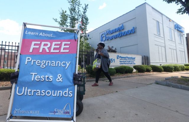 Appeals court rules against Missouri's restrictive 'heartbeat' abortion ban