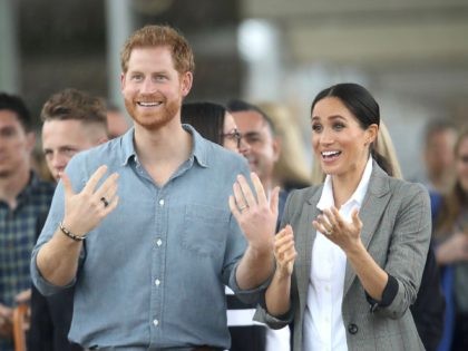DUBBO, AUSTRALIA - OCTOBER 17: Prince Harry, Duke of Sussex and Meghan, Duchess of Sussex visit students from Dubbo College Senior Campus on October 17, 2018 in Dubbo, Australia. The Duke and Duchess of Sussex are on their official 16-day Autumn tour visiting cities in Australia, Fiji, Tonga and New …