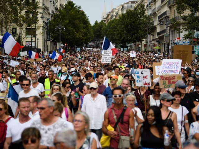 PICS: ‘Liberty! Liberty!’ – 160,000 March Against Vaccine Passes in France