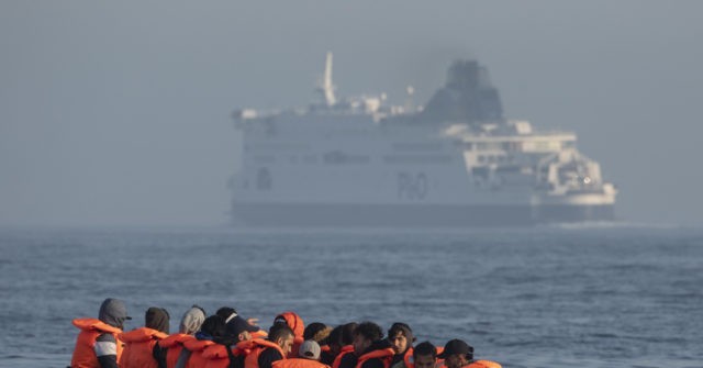 Calais MP: British Millions Given to France to Stop Migrants 'Wasted' - Vimarsana News