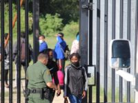 EXCLUSIVE VIDEO: Border Patrol Opens Gates to Hundreds of Migrants near West Texas Town
