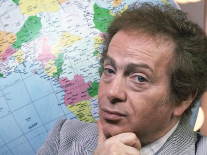 Jackie Mason (Carlos Rene Perez / Associated Press)