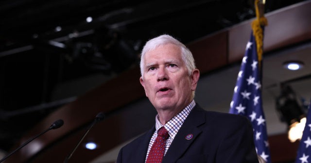 Exclusive: Rep. Mo Brooks Introduces Measure Allowing Officials to End Settlement of Illegal Aliens in Their States