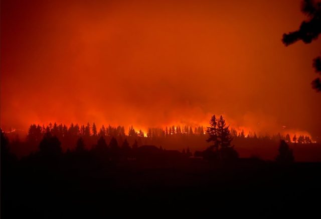 Forest fire in southern Oregon. Screenshot via Twitter.