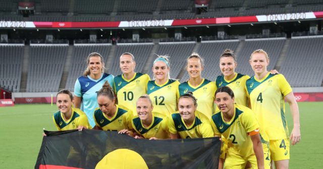 Tokyo Olympics: Australia Women's Soccer Team Pose Pre-Game With ...