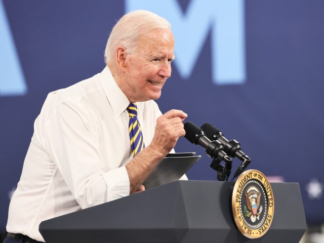 MACUNGIE, PENNSYLVANIA - JULY 28: U.S. President Joe Biden speaks at Mack Truck Lehigh Val