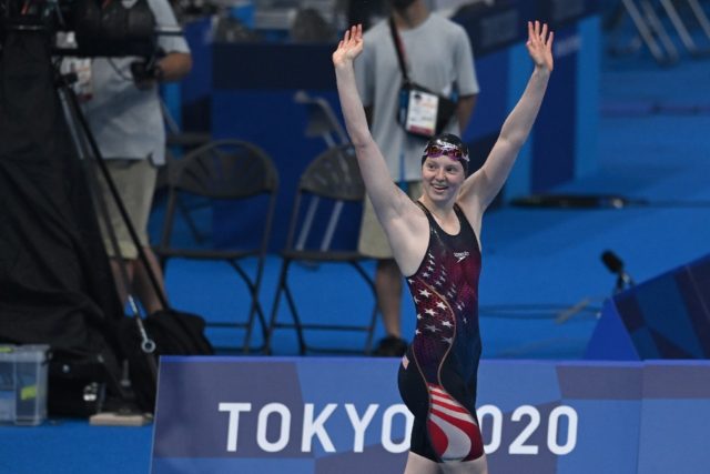 US teen Lydia Jacoby wins Olympic women's 100m ...