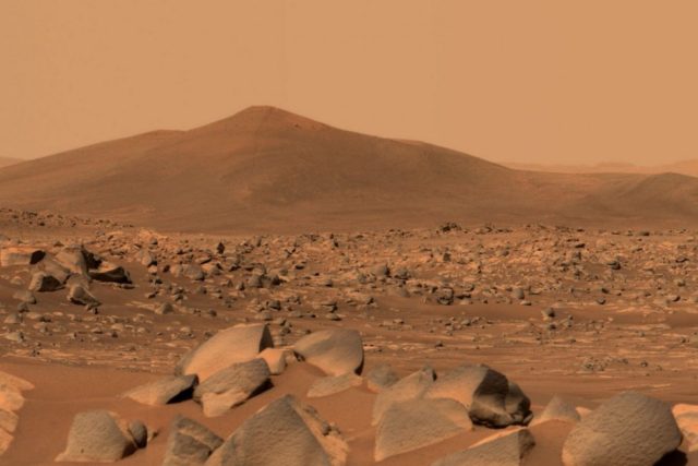 Scientists unveil European Mars rover's meteorite-hunting instruments