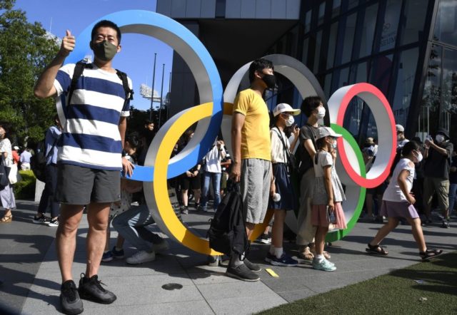 Tokyo sees record number of COVID-19 cases 4 days into Olympics