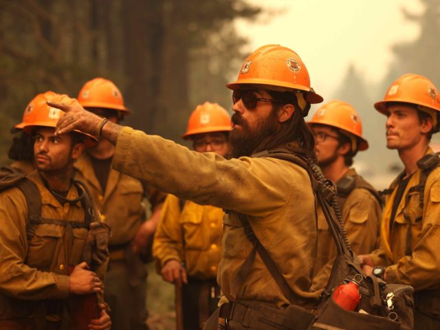 Caldor fire firefighters (Justin Sullivan / Getty)
