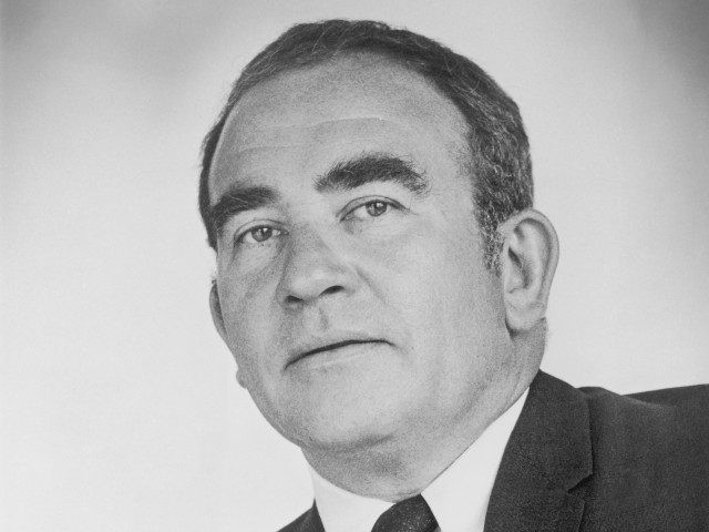 Actor Ed Asner pictured in a studio portrait, USA, circa 1965. (Photo by Archive Photos/Ge