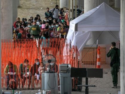 Large groups of migrants being held under the Anzalduas Bridge near Mission, Texas. (File