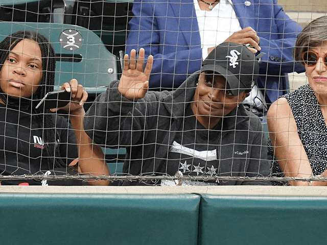 Mayor of Chicago Lori Lightfoot waves while attending a game between the Chicago White Sox and the Kansas City Royals at Guaranteed Rate Field on August 04, 2021 in Chicago, Illinois. (Photo by Nuccio DiNuzzo/Getty Images)