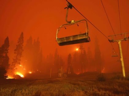 Lake Tahoe Caldor Fire (Justin Sullivan / Getty)