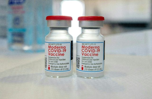 Moderna says that it will seek full approval in the US of its Covid vaccine this month