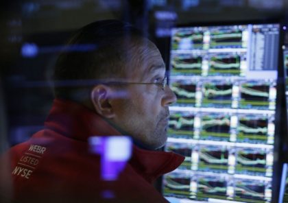 S&P 500 notches new record in response to positive jobs data, second-quarter earnings