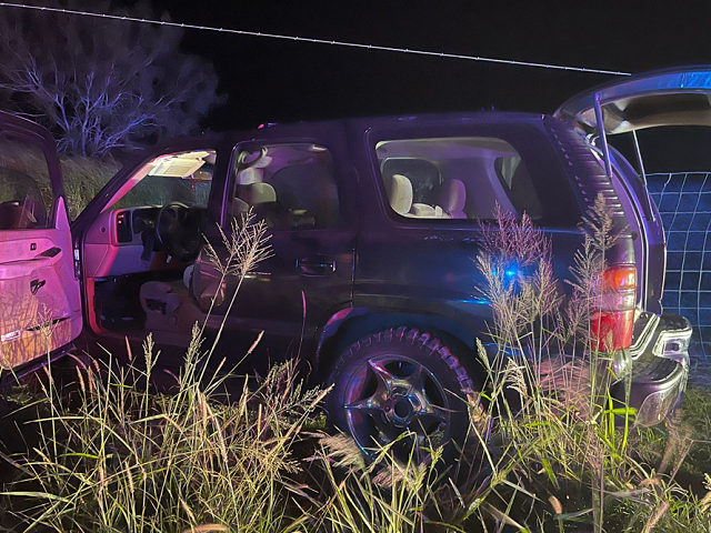 Border Patrol agents find migrants being smuggled in an SUV in South Texas. (Photo: U.S. B
