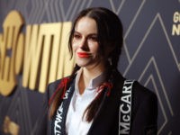 'Schitt's Creek' Star Emily Hampshire Says the Learned 'Pansexual'