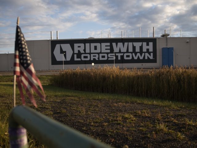 The Lordstown Motors factory is where GM once operated, in Lordstown, Ohio, on October 16, 2020. The old GM factory has been acquired by Lordstown Motors, an electric truck startup that wants to build a full-size pickup called Endurance. - Workers at the General Motors factory in Lordstown, Ohio, listened …