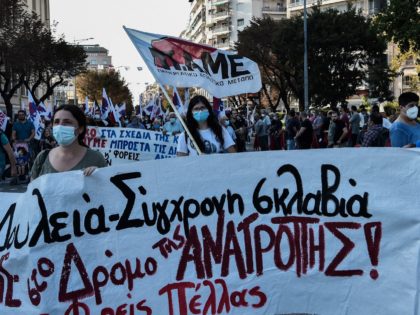 Demonstrators protest against Covid-19 mandatory vaccines outside the annual Thessaloniki International Fair (TIF) in Thessaloniki, northern Greece, on September 11, 2021. (Photo by Sakis MITROLIDIS / AFP) (Photo by SAKIS MITROLIDIS/AFP via Getty Images)