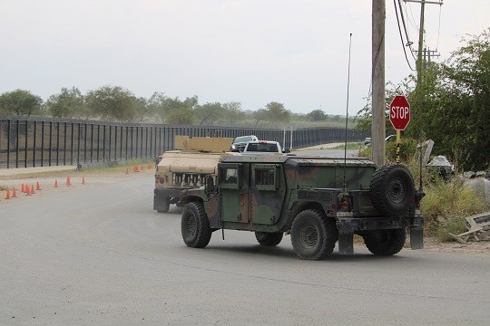 Texas National Guardsmen arrive at border near Del Rio migrant camp. (Photo: Randy Clark/Breitbart Texas)