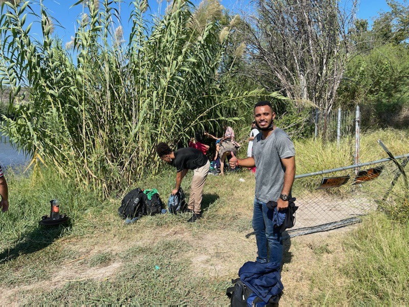 A group of Venezuelan and Colombian migrants cross the Rio Grande near Del Rio, Texas. (Photo: Randy Clark/Breitbart Texas)