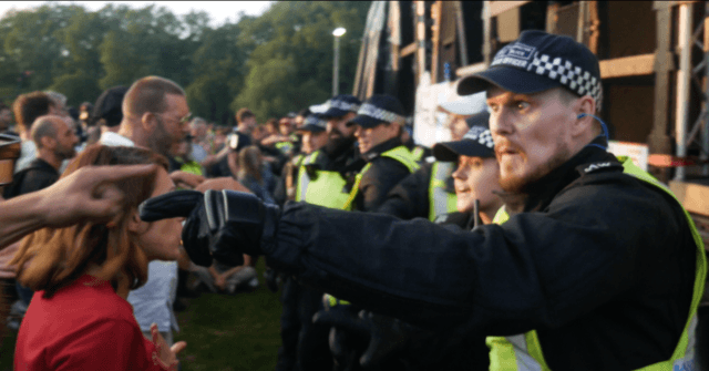 Exclusive Vid: London Cops Shut Down Protest Against Vaccine Passports