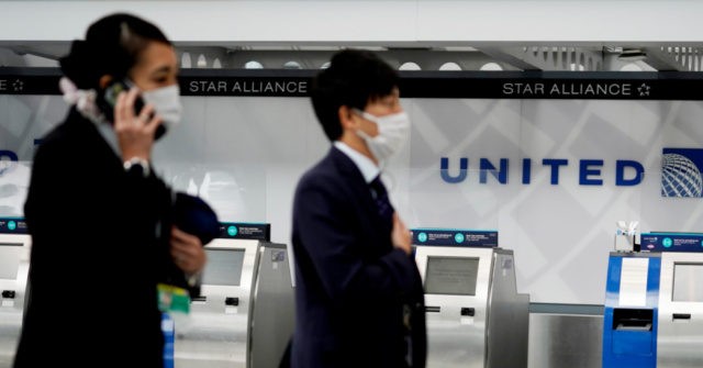 Report: 3,000 United Airlines Employees Call Out Sick with COVID