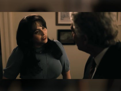 Beanie Feldstein as Monica Lewinsky and Clive Owen as Bill Clinton in FX Network's "American Crime Story: Impeachment."