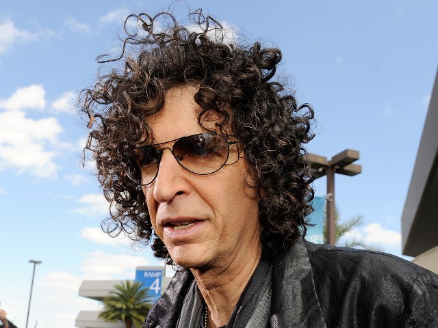 Internet Dunks On Howard Stern After He Laments Black NBA Players Ignoring Him During Games: 'They Go Over to Spike Lee' - Vimarsana News