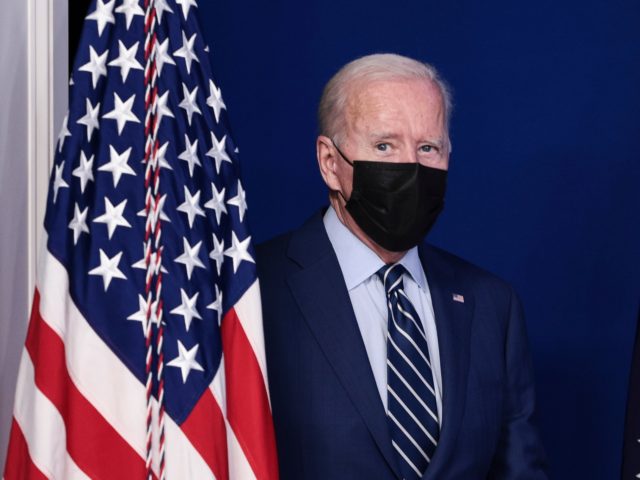 WASHINGTON, DC - SEPTEMBER 27: U.S. President Joe Biden arrives to receive a third dose of