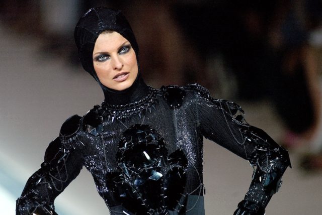 Canadian model Linda Evangelista, seen here in 2003, says a cosmetic procedure she underwe