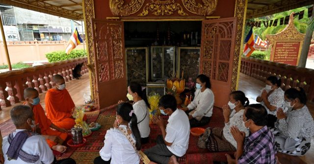 Kamboja menangguhkan festival orang mati karena wabah COVID-19