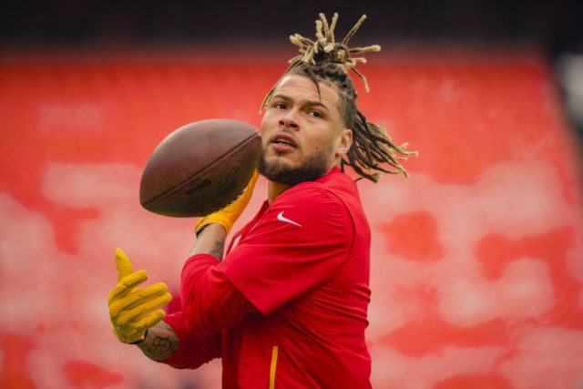 Chiefs star safety Tyrann Mathieu heads to COVID-19 list after positive test